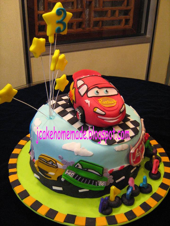 Lightning McQueen Birthday Cake