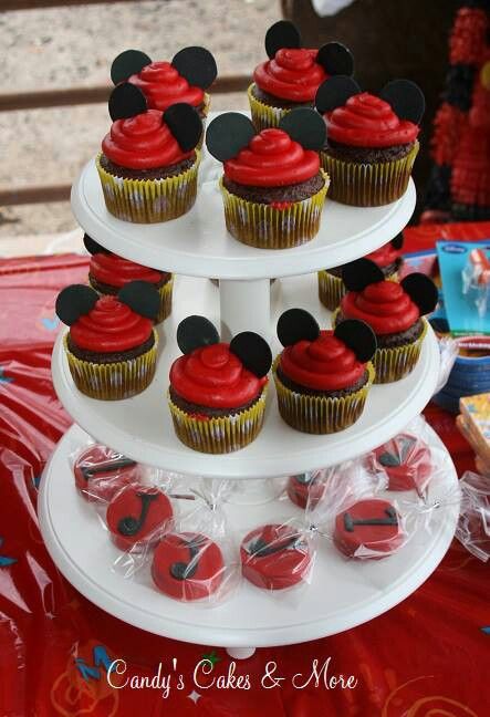 Mickey Mouse Cupcakes with Oreos