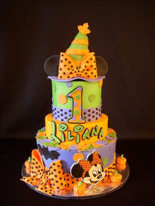 Minnie Mouse Halloween Birthday Cake