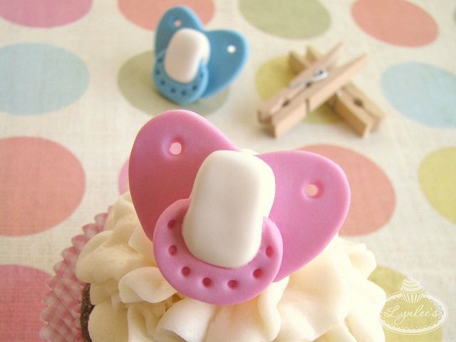 Pacifier Fondant Tutorial