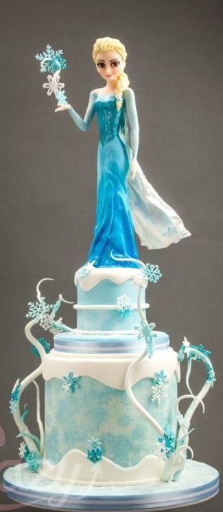 Princess Elsa Frozen Cake