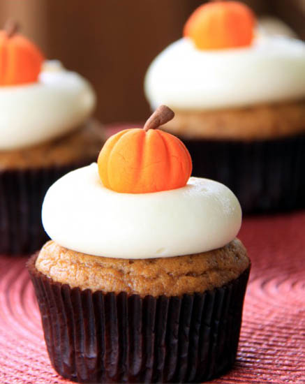 Pumpkin Maple Cupcakes with Cream Cheese