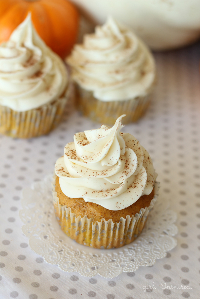 Pumpkin Pie Cupcakes with Cream Cheese Icing