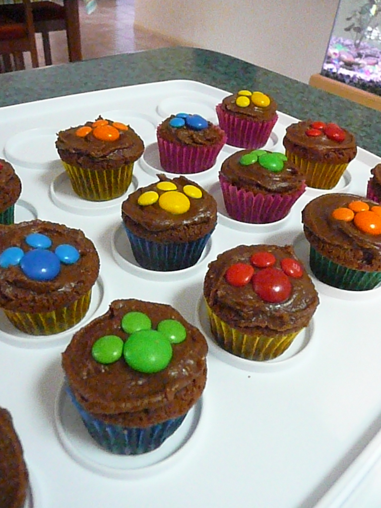 Puppy Paw Print Cupcakes