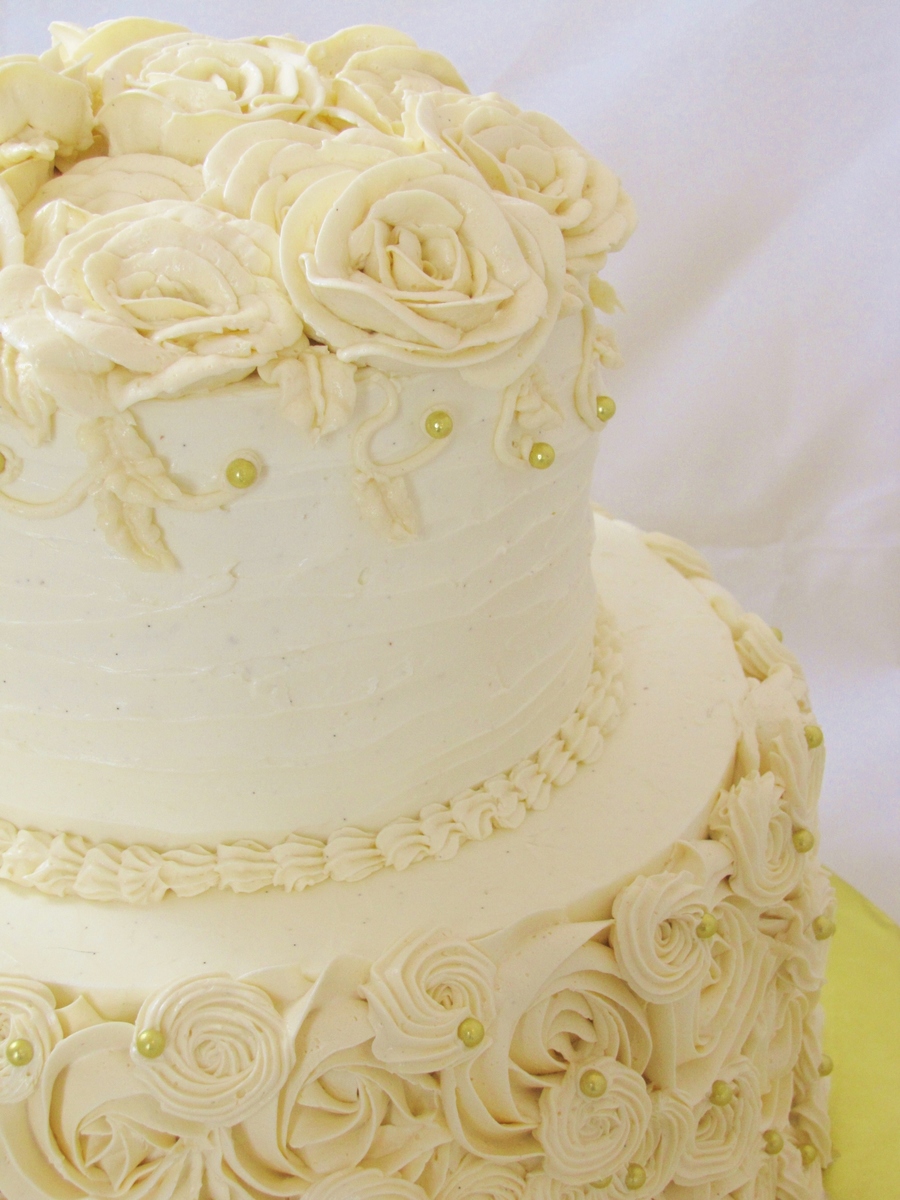 Round Buttercream Wedding Cakes