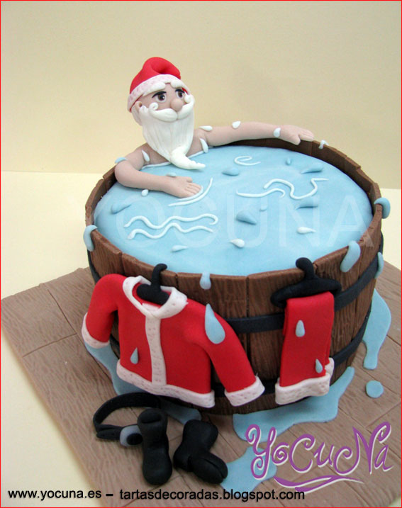 5 Photos of Christmas With Santa In A Hot Tub Cakes