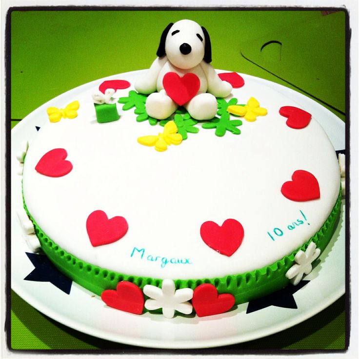 Snoopy Birthday Cake