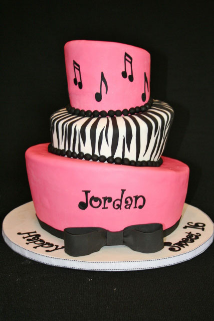 Sweet 16 Cake Designs