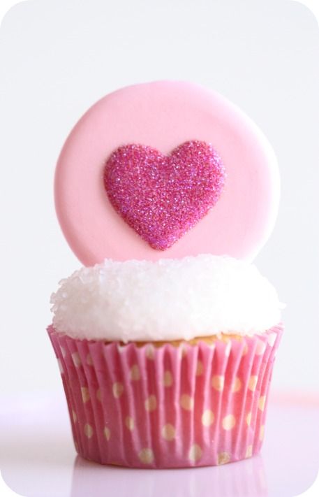 Valentine's Day Pink Cupcakes