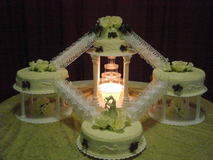 Wedding Cakes with Fountains