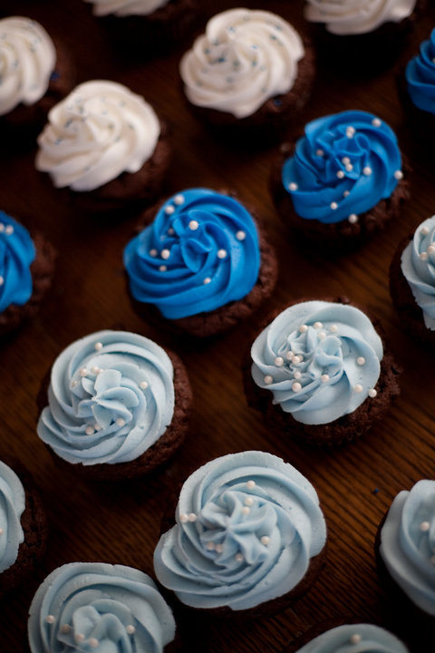 White and Blue Baby Shower Cupcakes