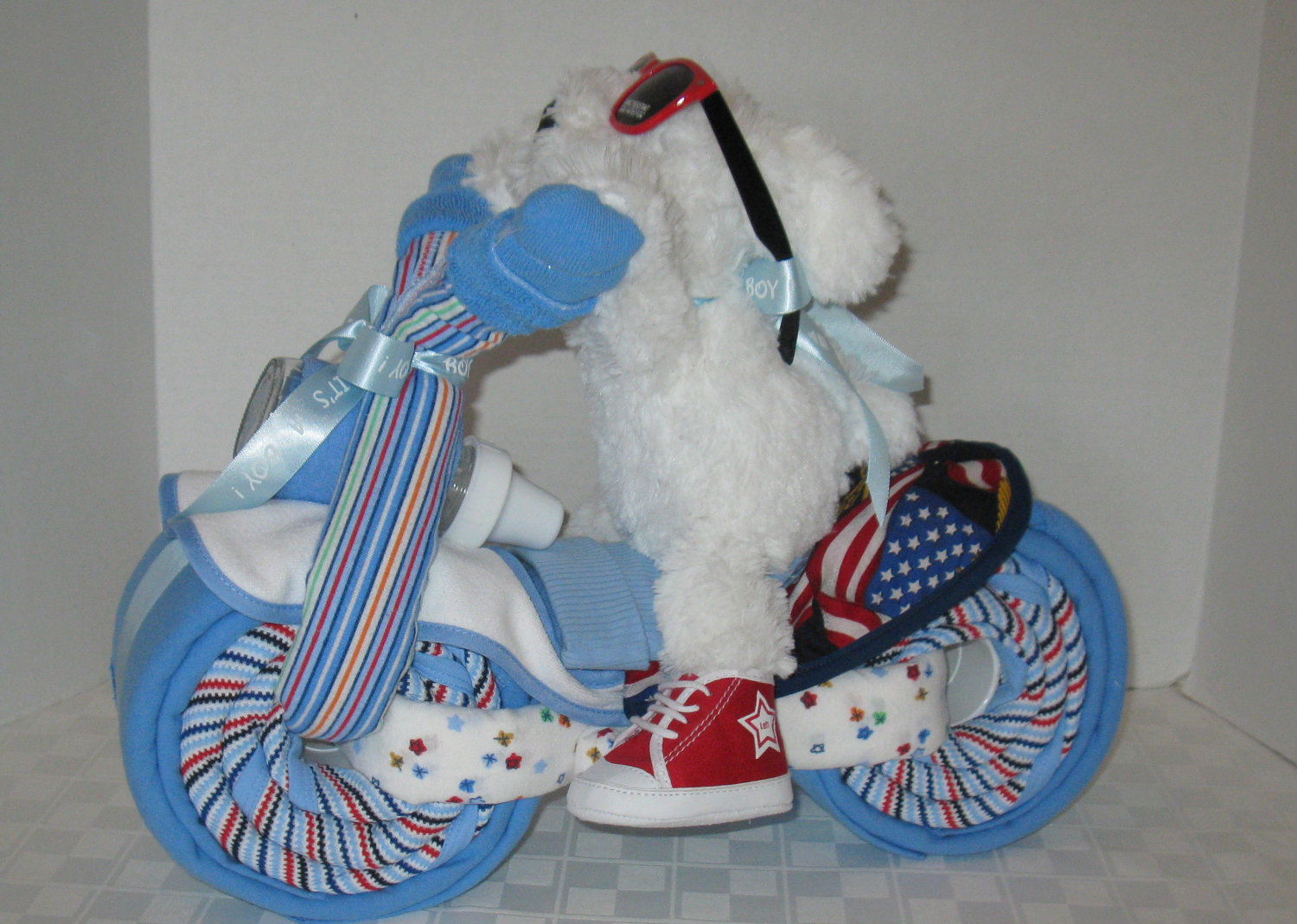 10 Photos of Motorcycle Diaper Cakes For Boys