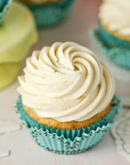 Banana Cupcakes with Cream Cheese Frosting