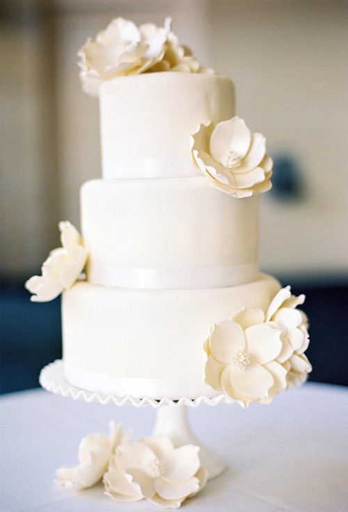 Cream Color Wedding Cake