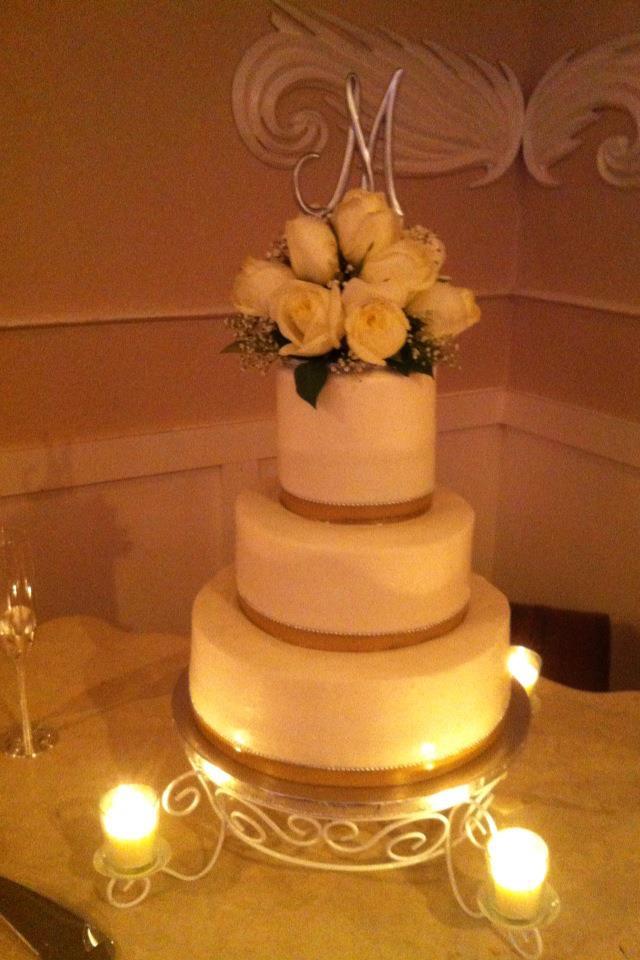 Cream Colored Rose Cake