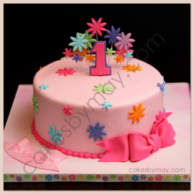 Girls 1st Birthday Cake