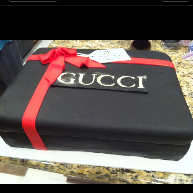 12 Cakes For Men Gucci Blue Photo Gucci Birthday Cake Gucci