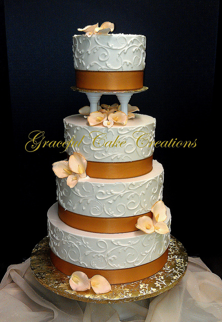 Ivory Wedding Cake Buttercream