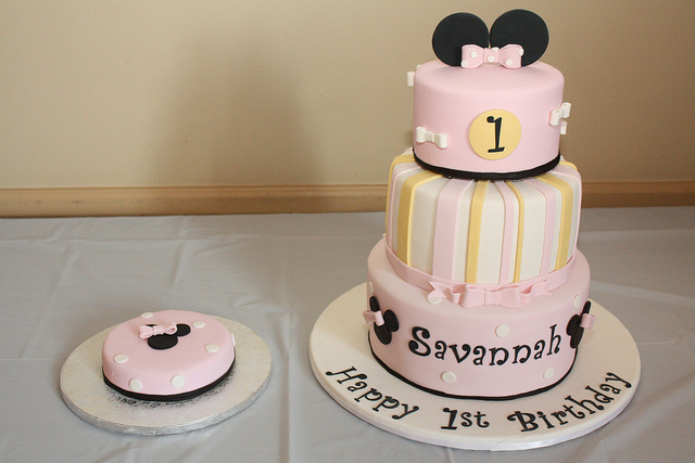 Mini Mouse First Birthday Cake