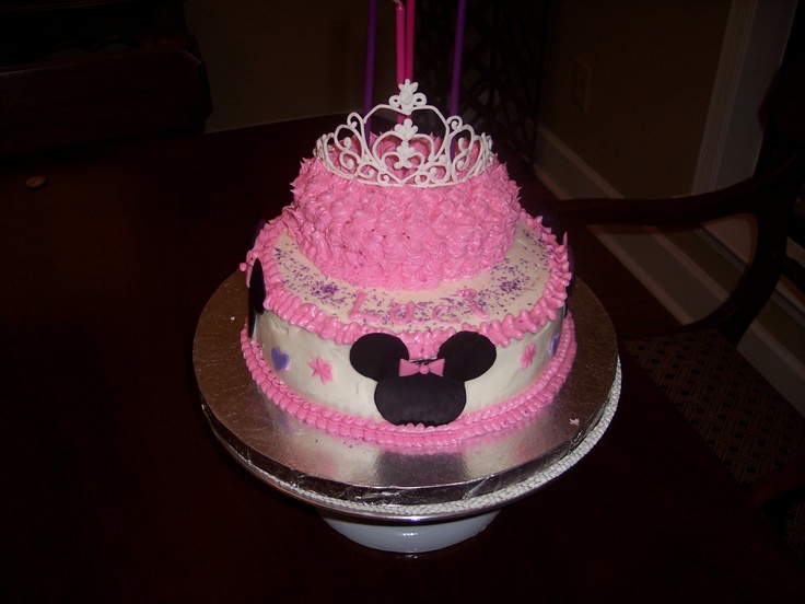 Minnie Mouse Cake