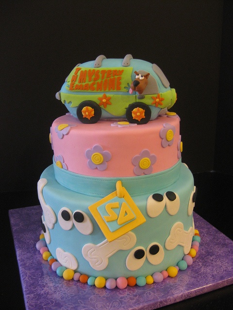 Scooby Doo Mystery Machine Cake