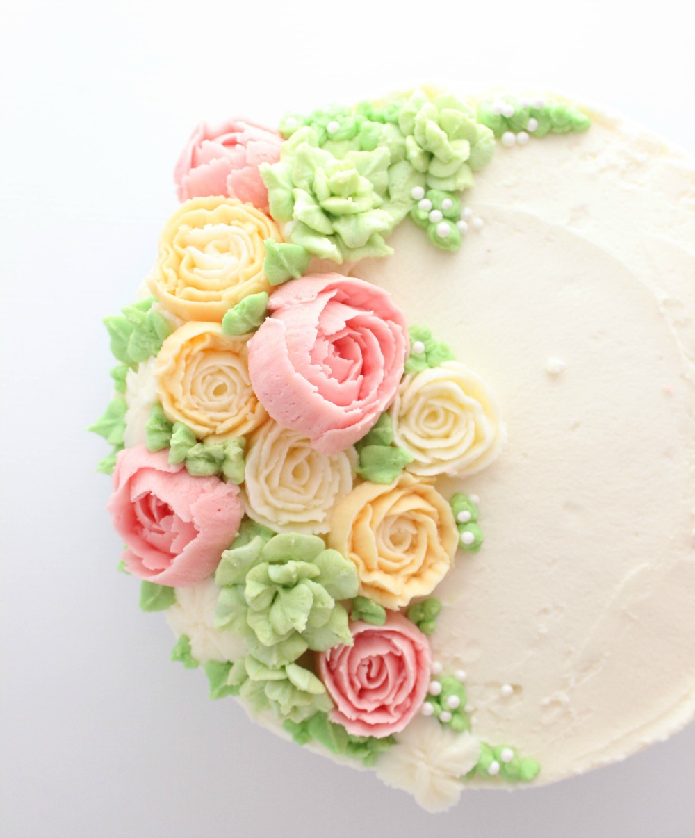 Simple Buttercream Cake with Flowers