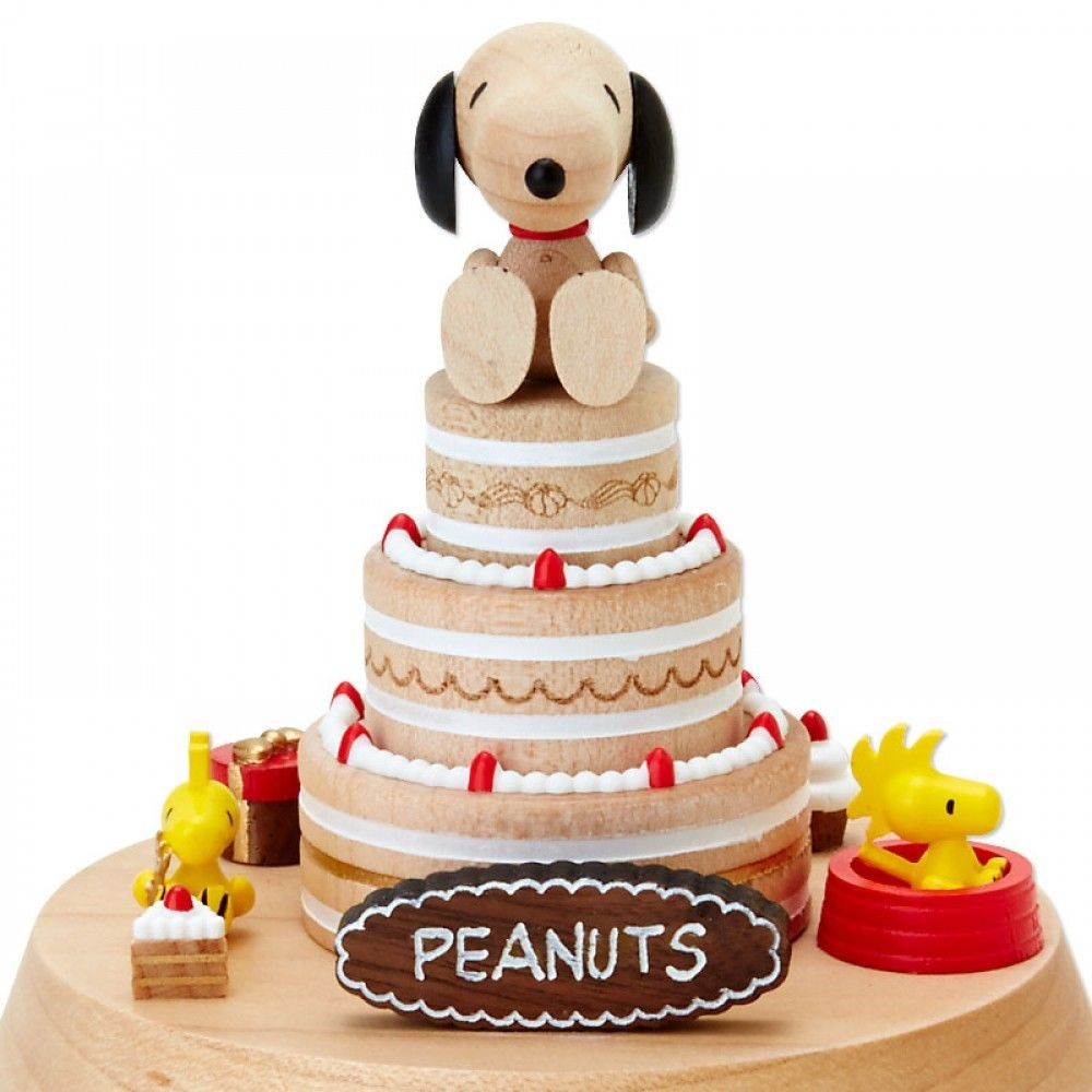 Snoopy and Woodstock Birthday Cake