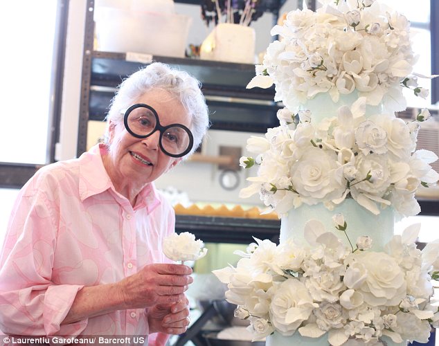 12 Sylvia Weinstock Celebrity Wedding Cakes Photo Celebrity