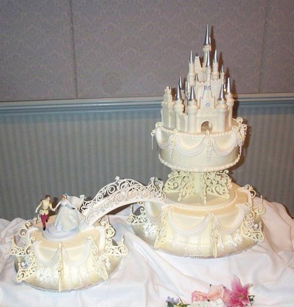 12 Photos of Disney Wedding Cakes With Fountains