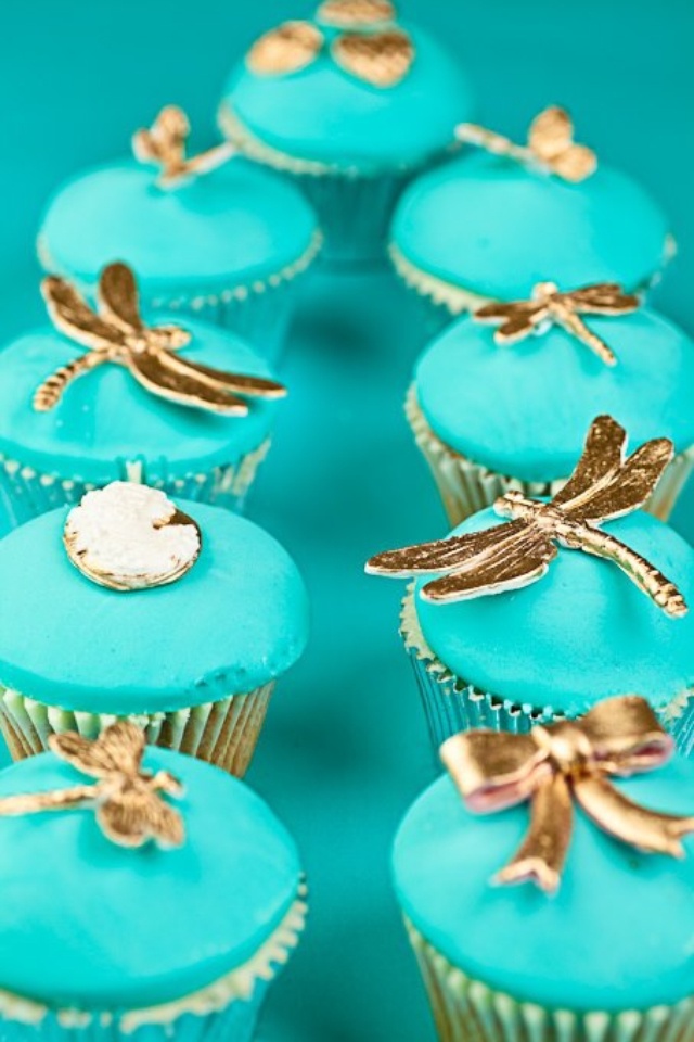 Gold and Teal Wedding Cupcake