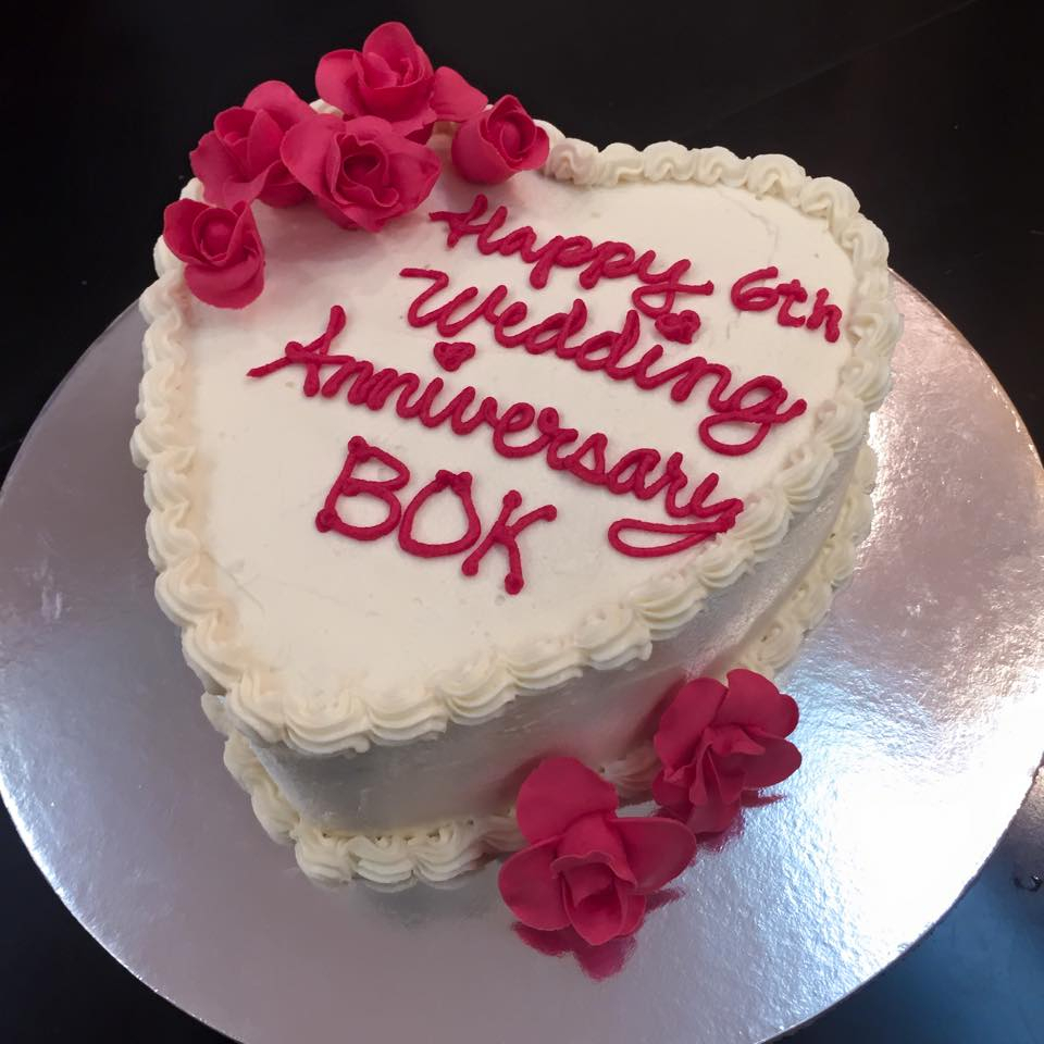 Happy Wedding Anniversary Cakes