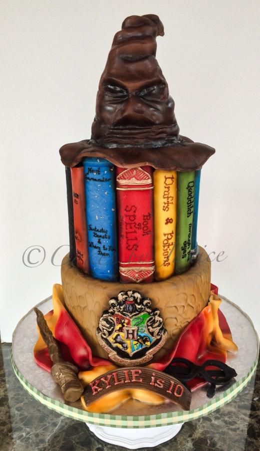 Harry Potter Themed Cake