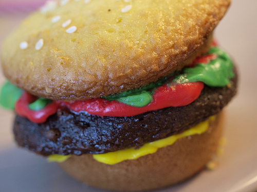 How to Make Cheeseburger Cupcakes