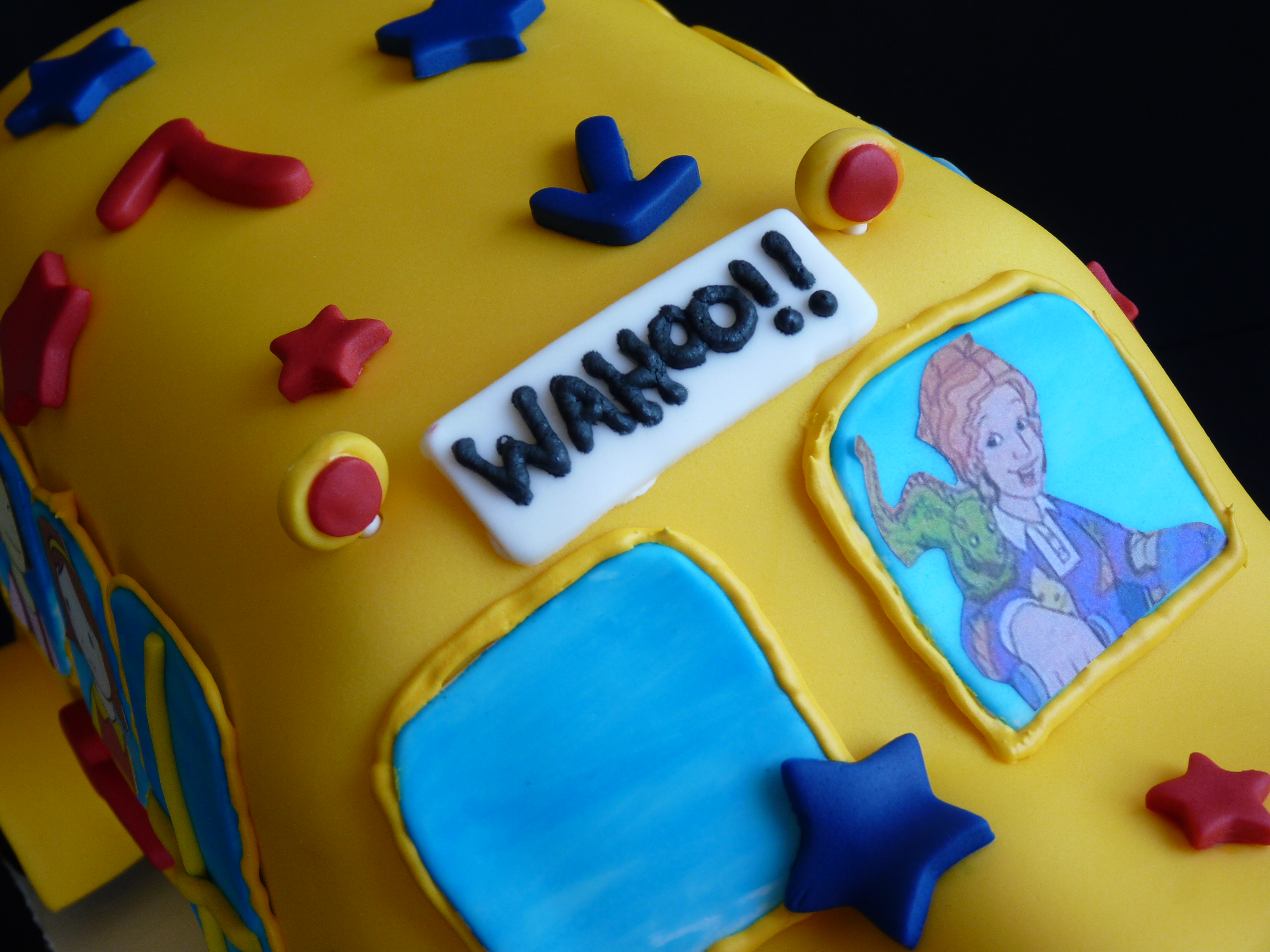 Magic School Bus Cake