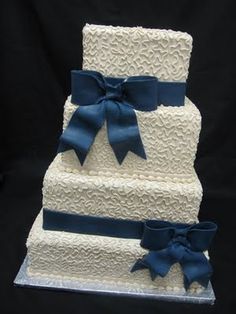 11 Photos of Navy Vintage Buttercream Wedding Cakes