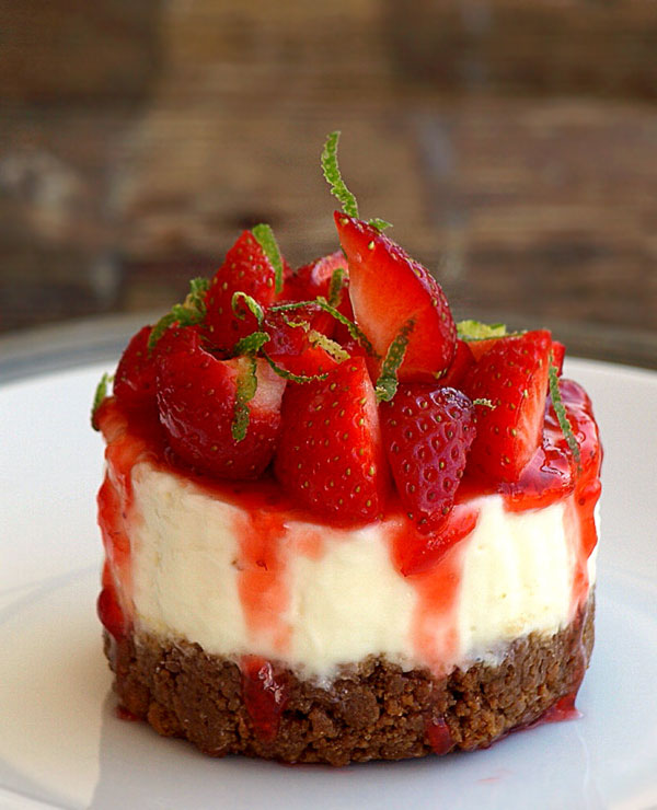 No-Bake Strawberry Cheesecake