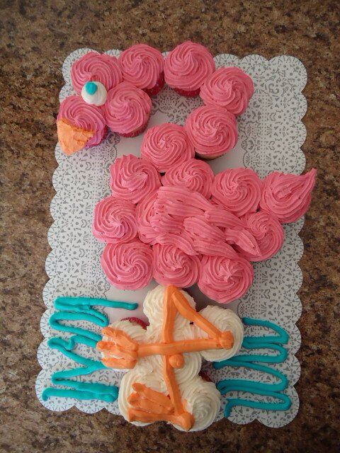 Pull Apart Cupcake Cake