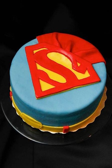 Supergirl Birthday Cake Ideas