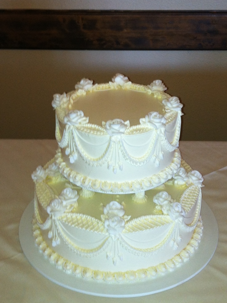 Traditional Buttercream Wedding Cake