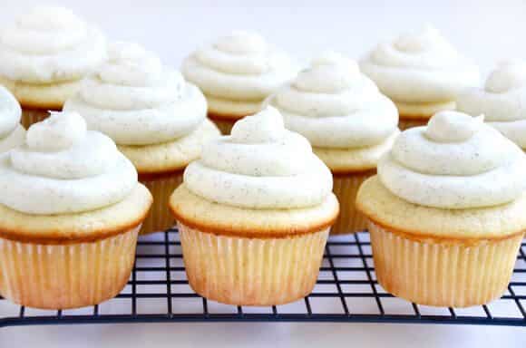 Vanilla Cupcakes with Buttercream Frosting