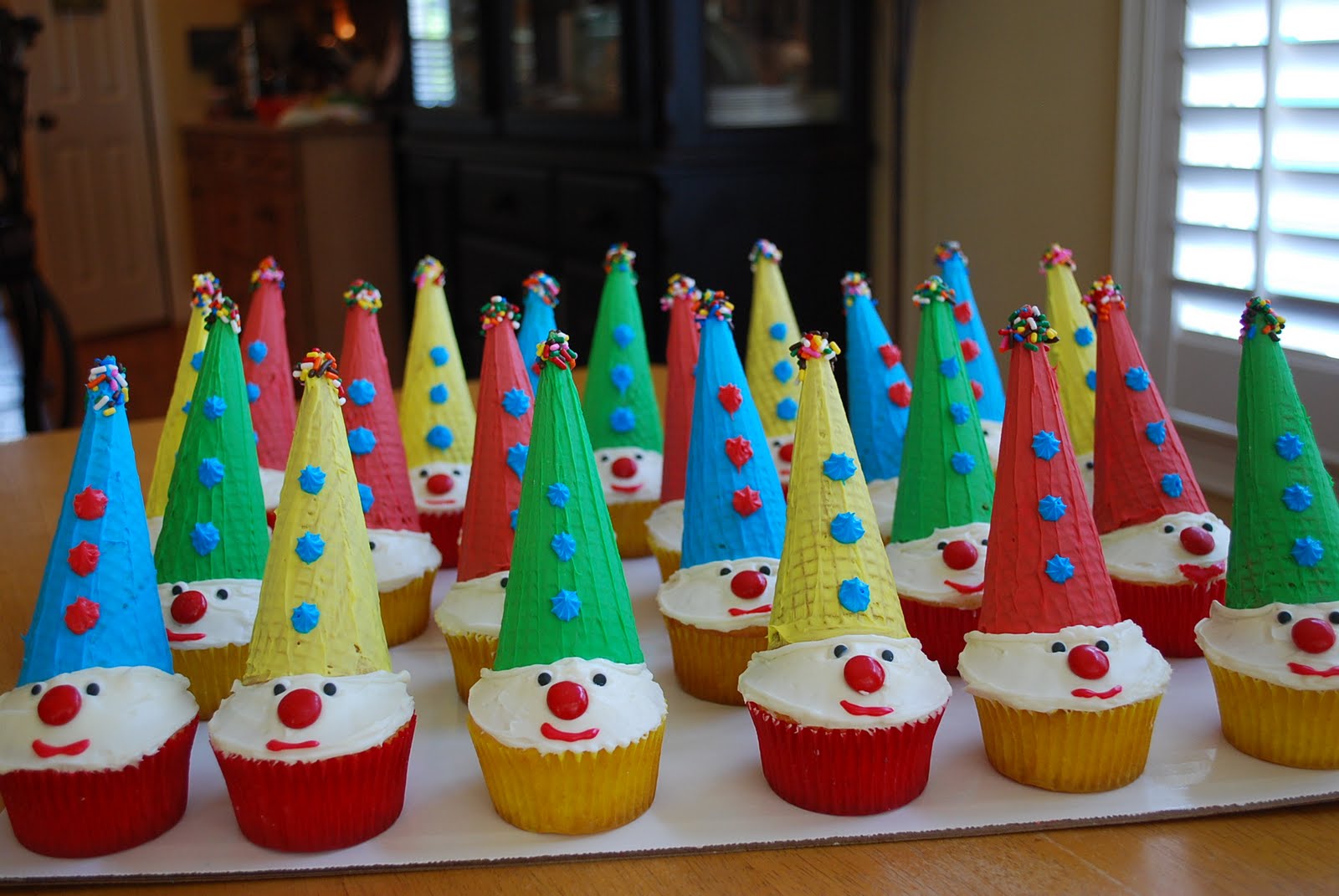 Carnival Cupcakes Clown