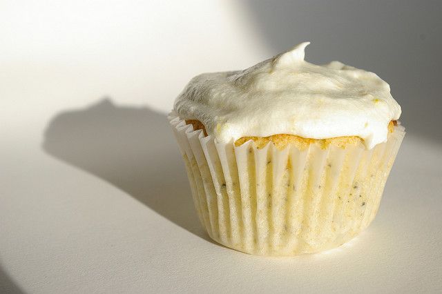 Earl Grey Cupcakes with Lemon Frosting