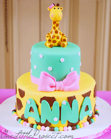 Giraffe Birthday Cake Ideas