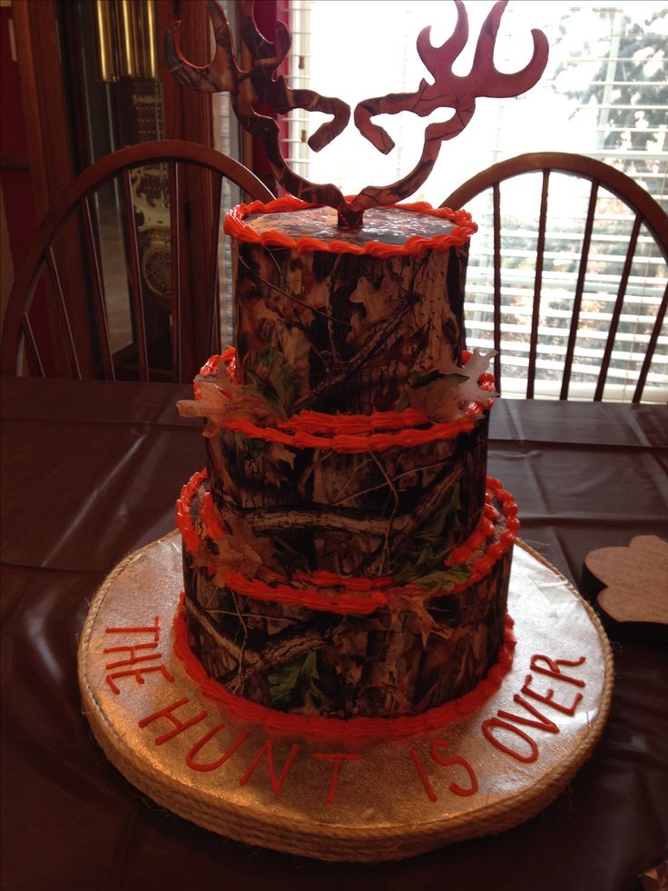 Realtree Camo Wedding Cakes