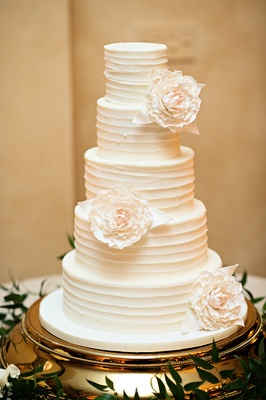 Simple Elegant Wedding Cake