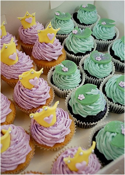 Tiana Princess and the Frog Cupcake