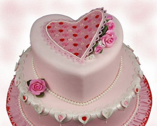 8 Photos of Decorated Cakes For Valentine's Day