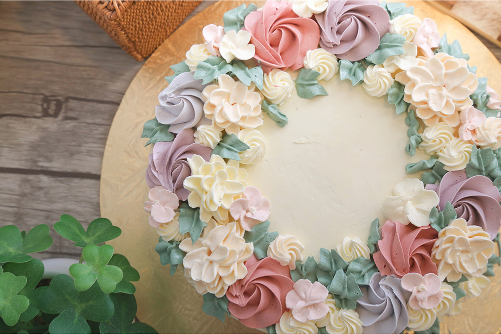 Wreath Buttercream Flower Cake