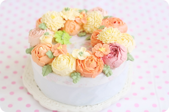 Wreath Buttercream Flower Cake