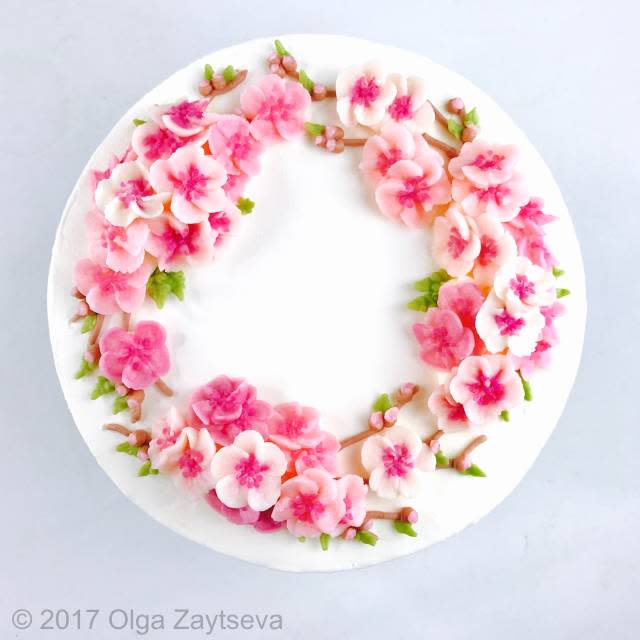 Wreath Buttercream Flower Cake